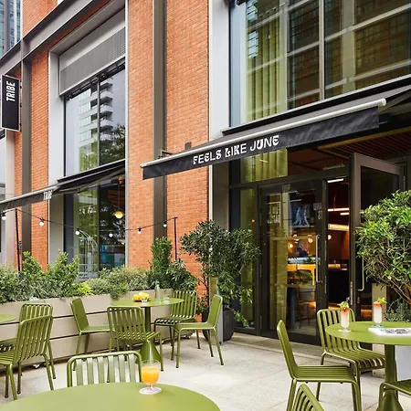 Tribe London Canary Wharf-3